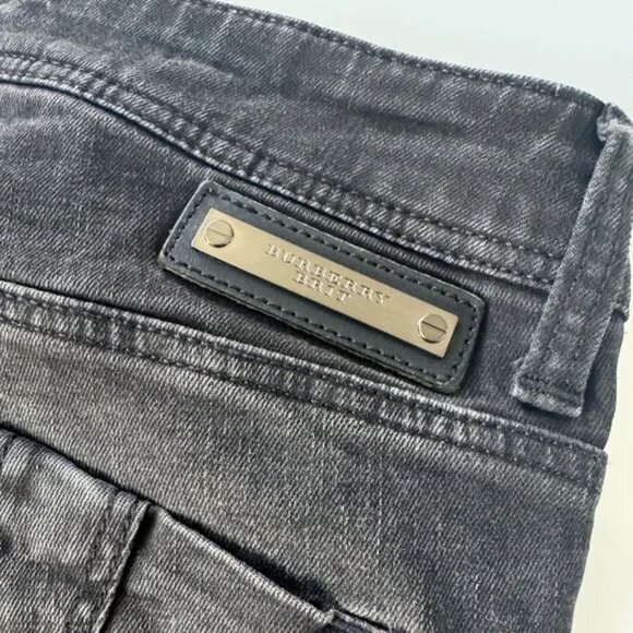 Burberry Kensington Slim Fit Jeans – Washed Black – Size 30 - Picture 4 of 4